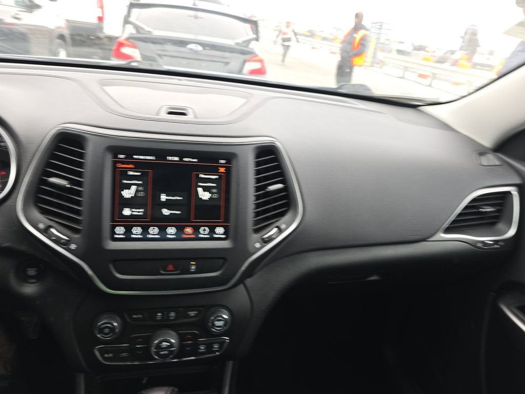 2022 Jeep Cherokee Latitude Lux 4x4