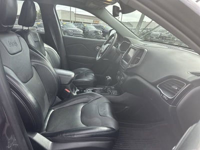 2022 Jeep Cherokee Latitude Lux
