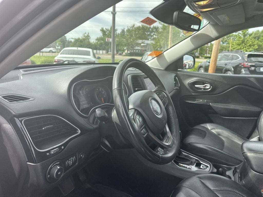 2022 Jeep Cherokee Latitude Lux