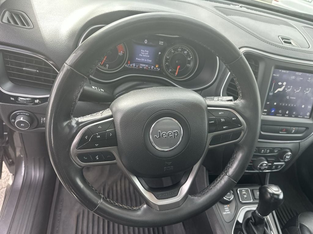 2022 Jeep Cherokee Latitude Lux