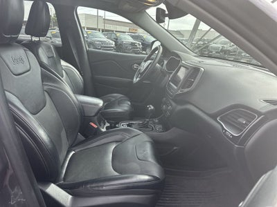 2022 Jeep Cherokee Latitude Lux