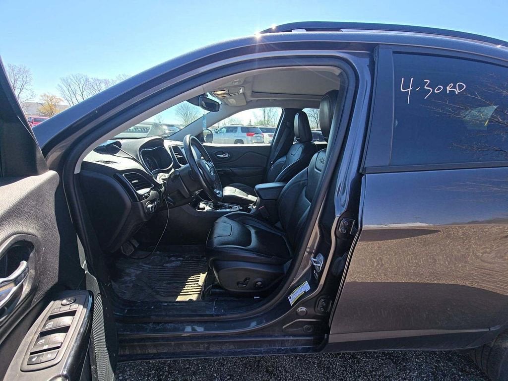2022 Jeep Cherokee Latitude Lux
