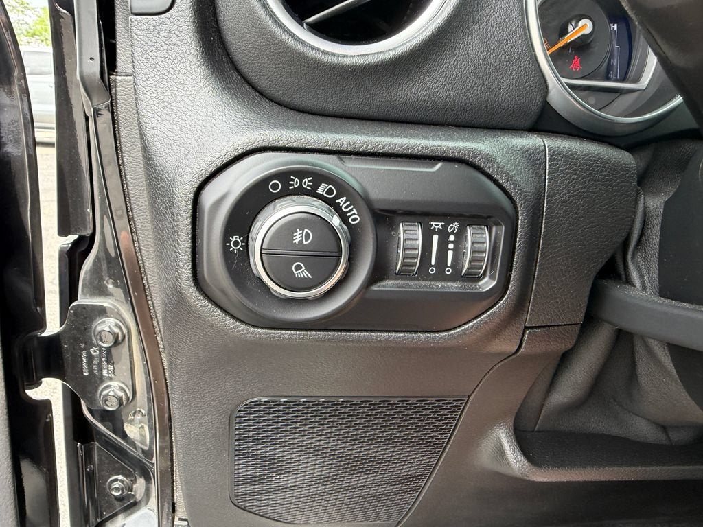 2020 Jeep Gladiator Overland 4x4