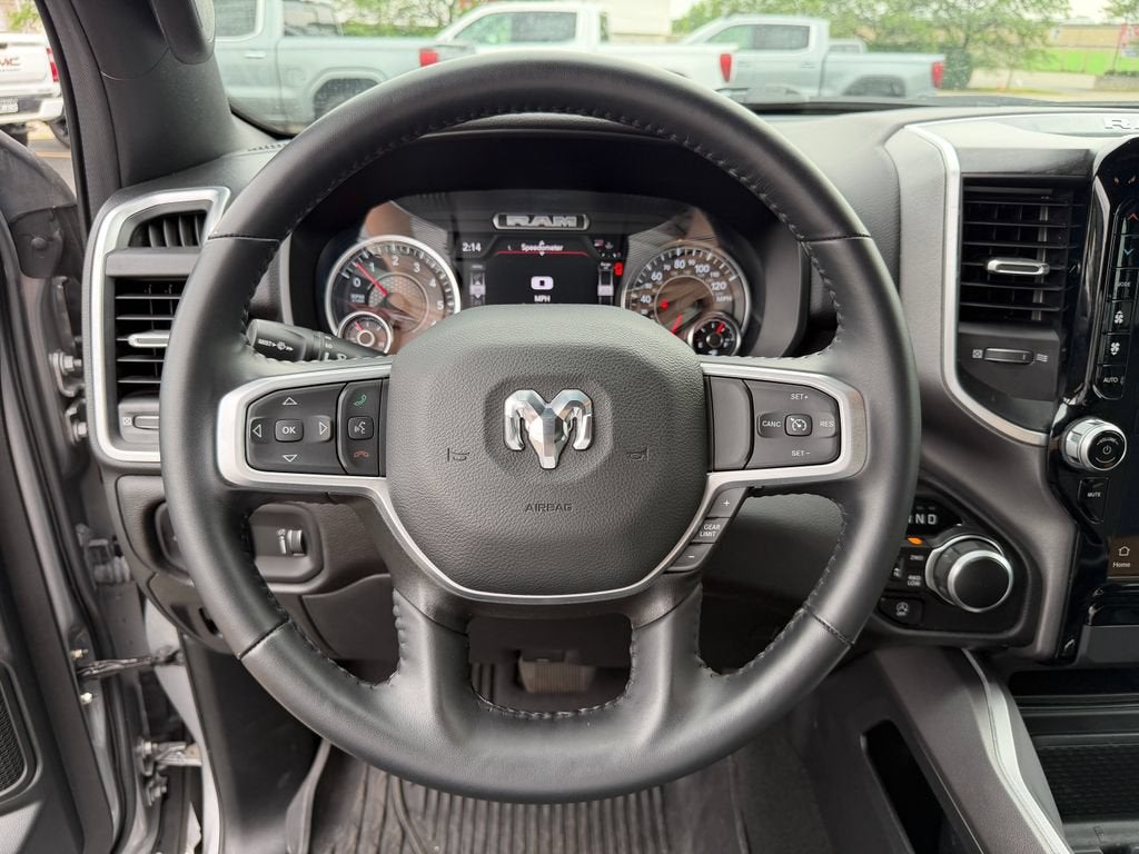 2023 RAM 1500 Big Horn Crew Cab 4x4 5'7" Box