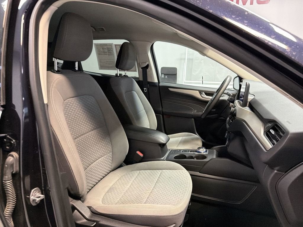 2021 Ford Escape SE Hybrid