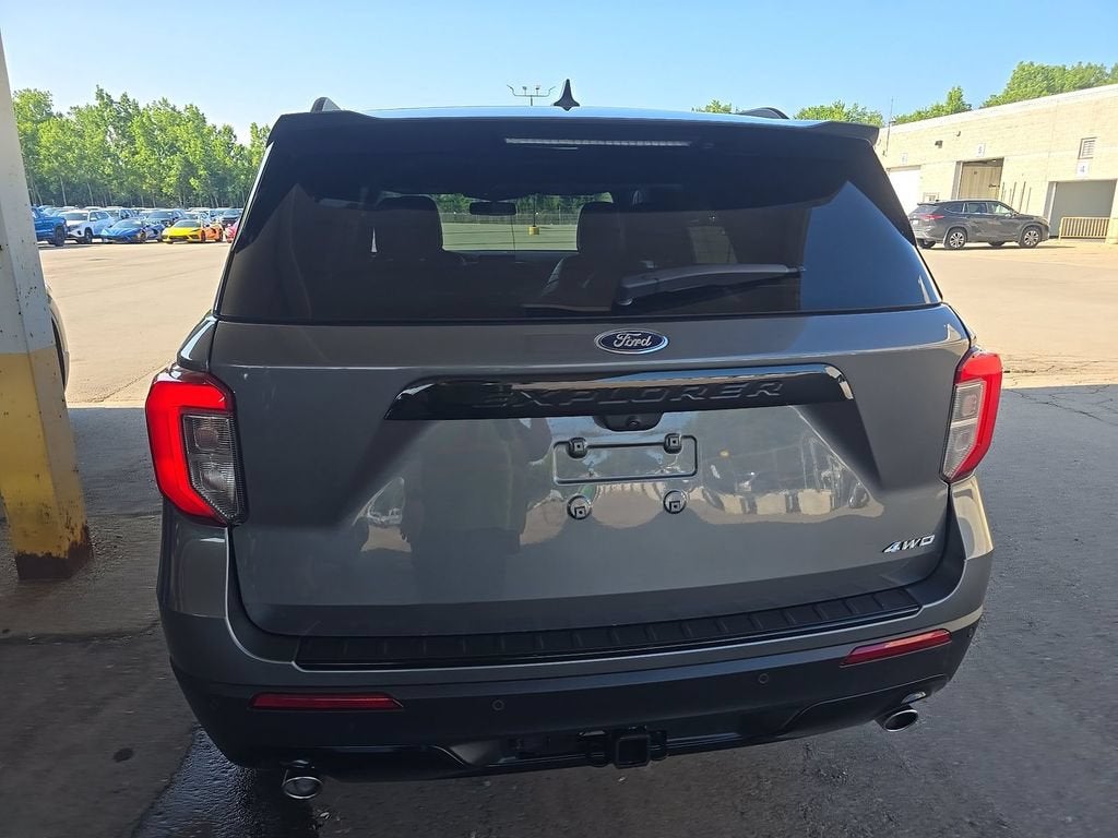 2023 Ford Explorer ST-Line