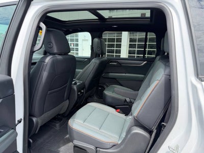 2024 GMC Acadia AT4