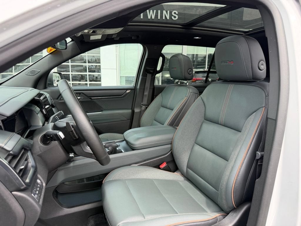 2024 GMC Acadia AT4