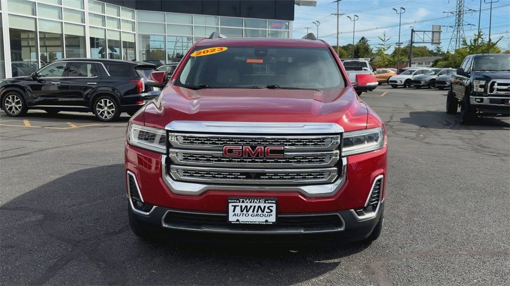 2023 GMC Acadia SLT