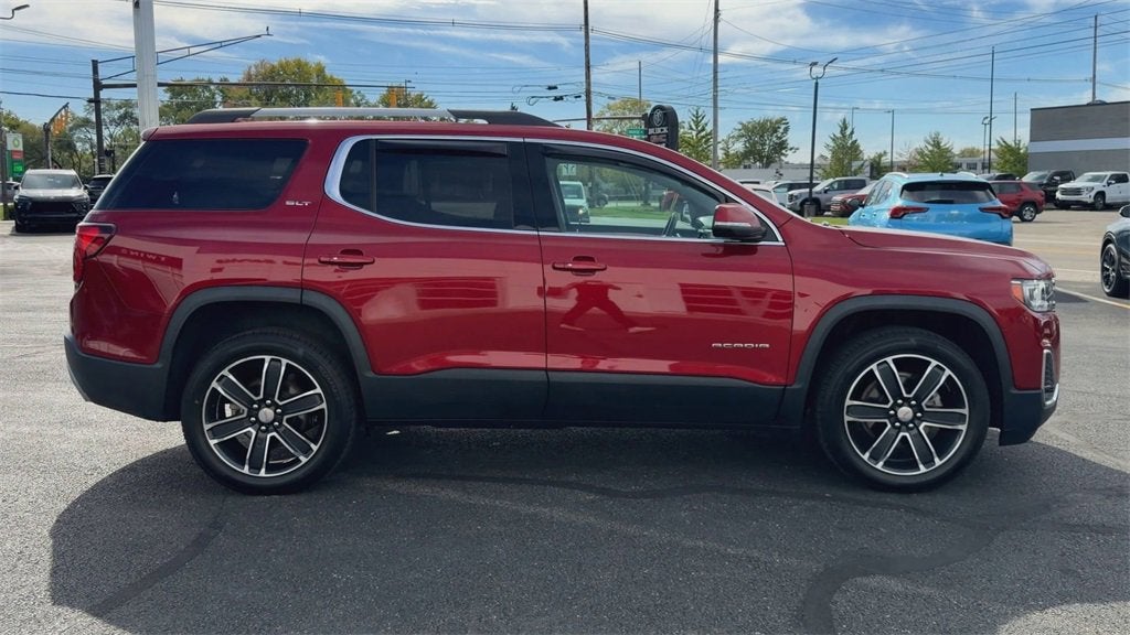 2023 GMC Acadia SLT