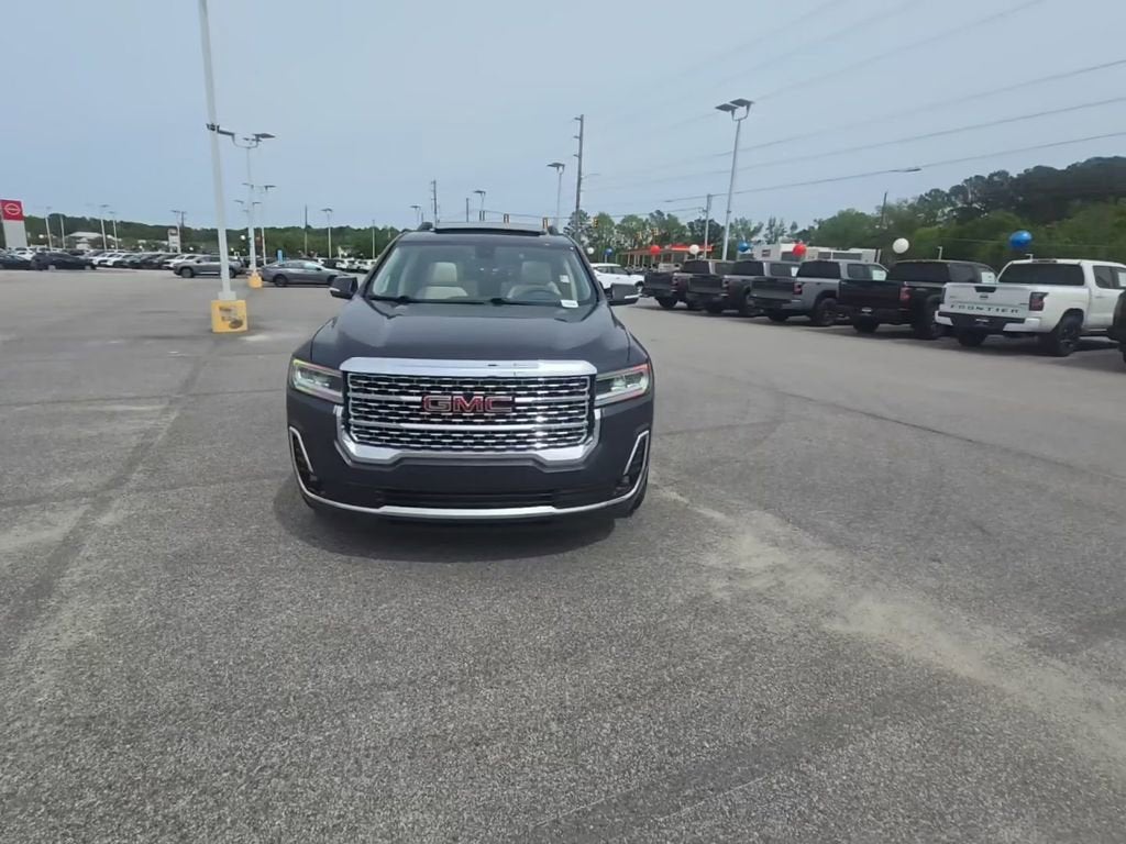2023 GMC Acadia Denali