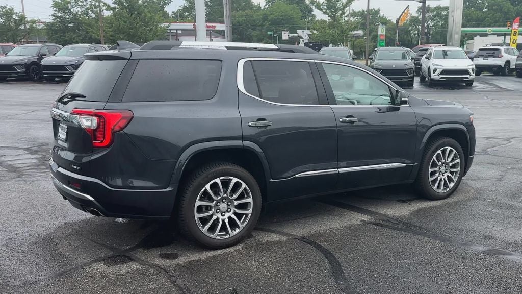 2023 GMC Acadia Denali