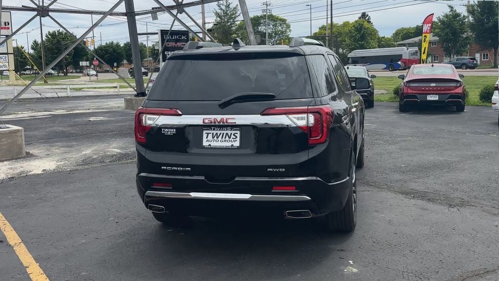 2023 GMC Acadia Denali