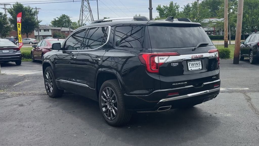 2023 GMC Acadia Denali