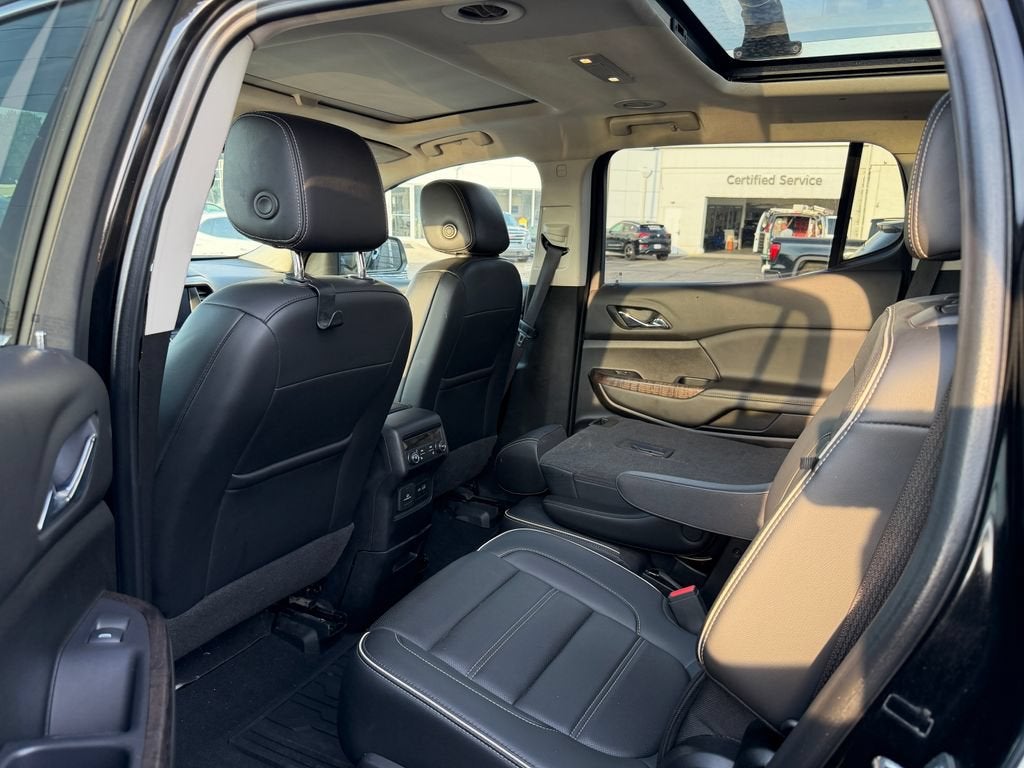 2022 GMC Acadia Denali