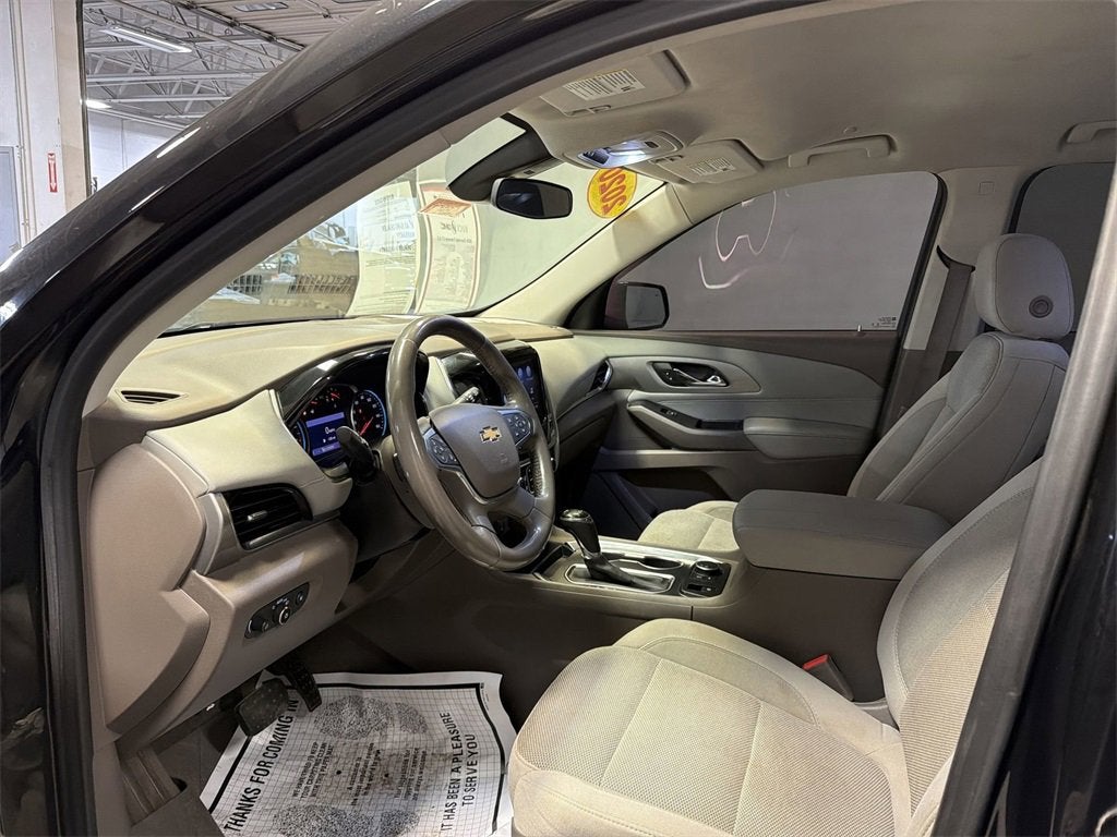 2020 Chevrolet Traverse LT Cloth