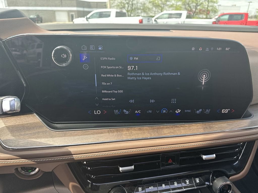 2025 Chevrolet Suburban High Country