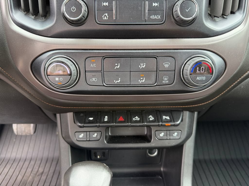 2022 GMC Canyon AT4 - Leather