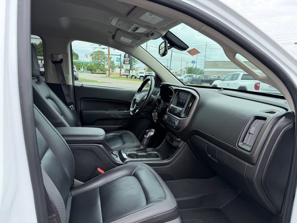 2022 GMC Canyon AT4 - Leather