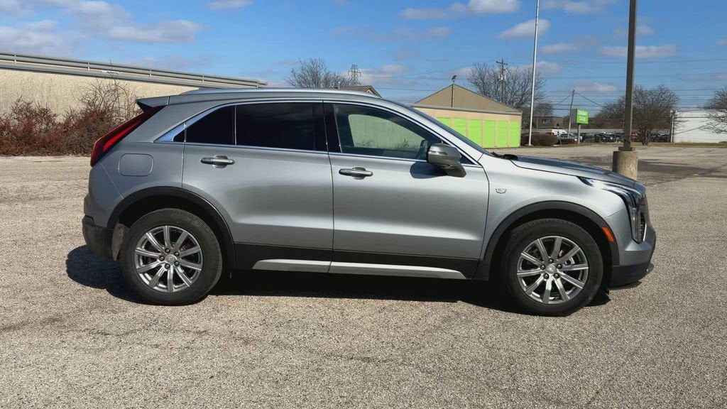 2023 Cadillac XT4 Premium Luxury