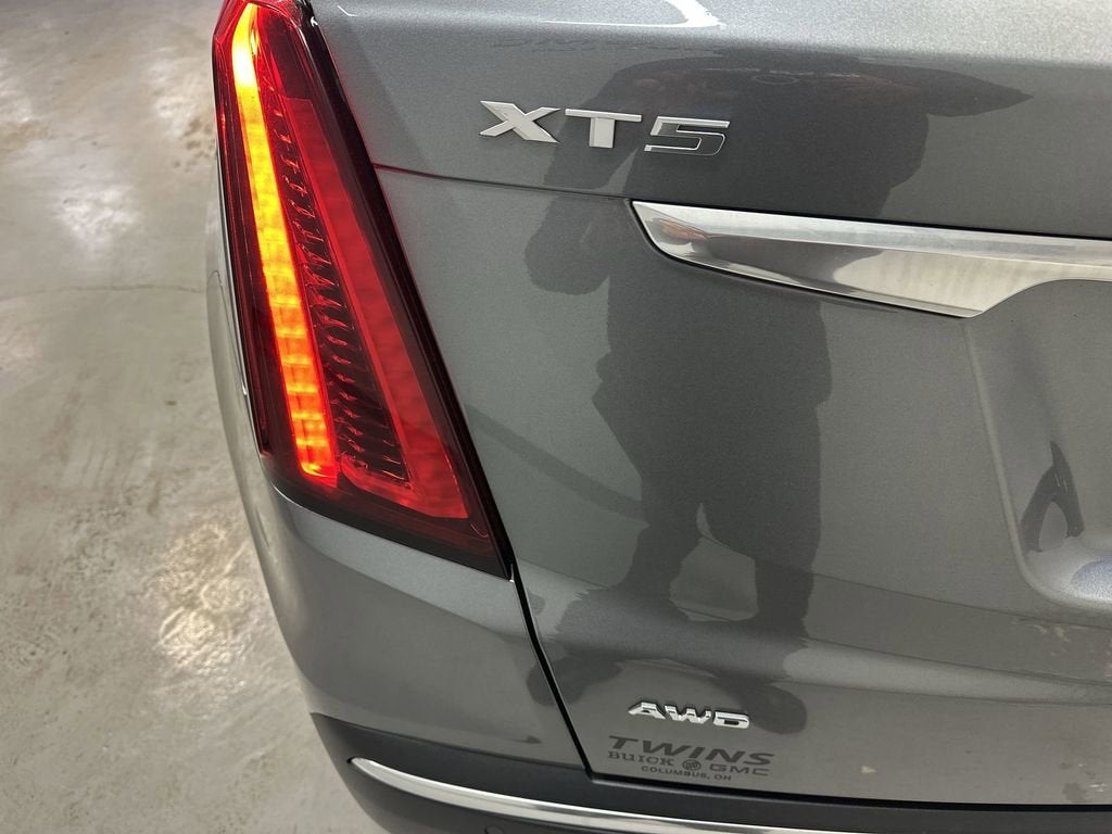 2021 Cadillac XT5 AWD Premium Luxury