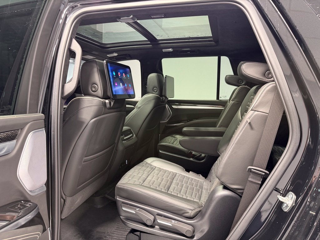 2025 Cadillac Escalade Escalade-V