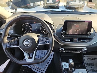 2025 Nissan Altima SR FWD