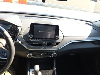 2025 Nissan Altima SR FWD