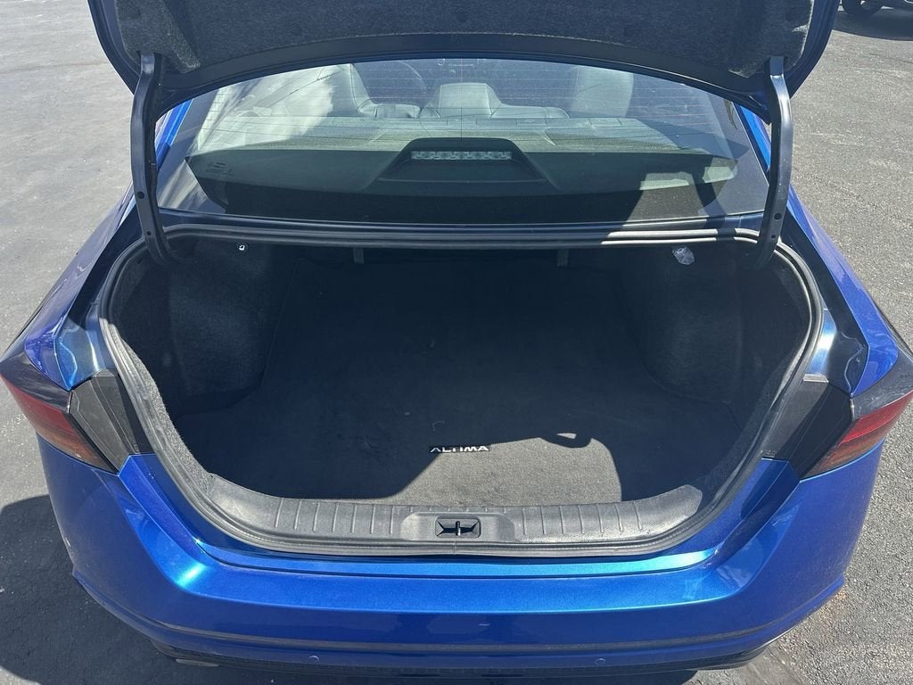 2025 Nissan Altima SR FWD