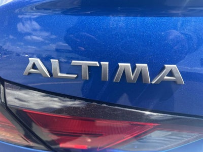 2025 Nissan Altima SR FWD