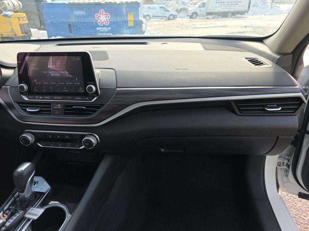 2024 Nissan Altima 2.5 SV