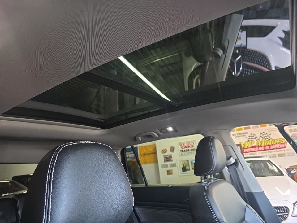 2021 Volkswagen Atlas 3.6L V6 SE w/Technology R-Line