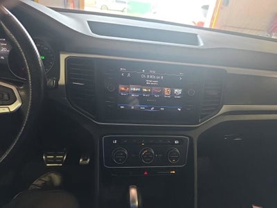 2021 Volkswagen Atlas 3.6L V6 SE w/Technology R-Line