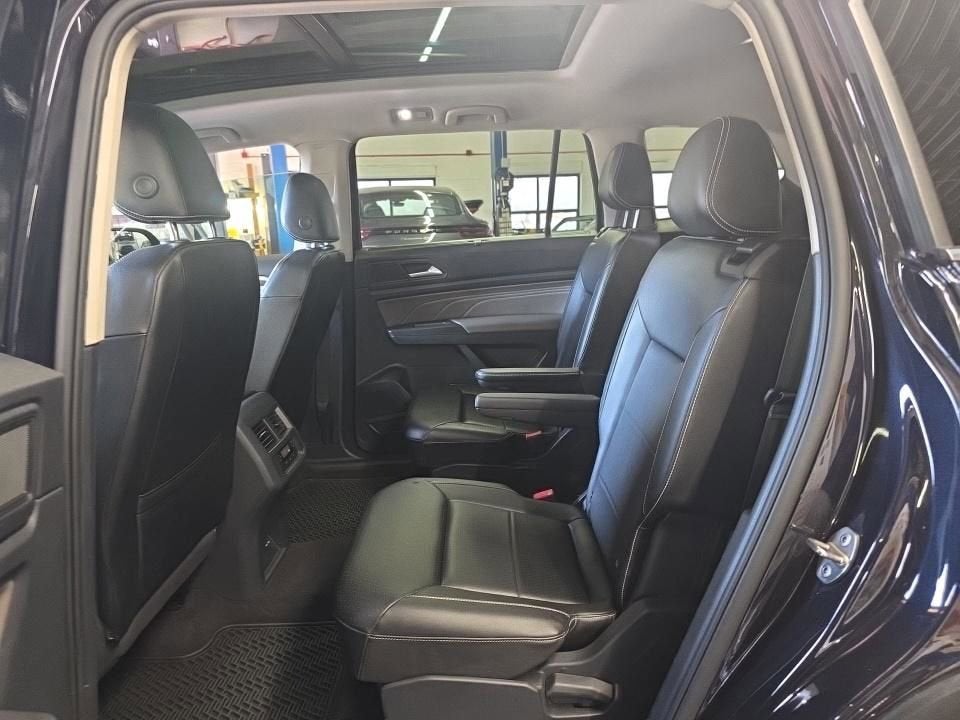 2021 Volkswagen Atlas 3.6L V6 SE w/Technology R-Line