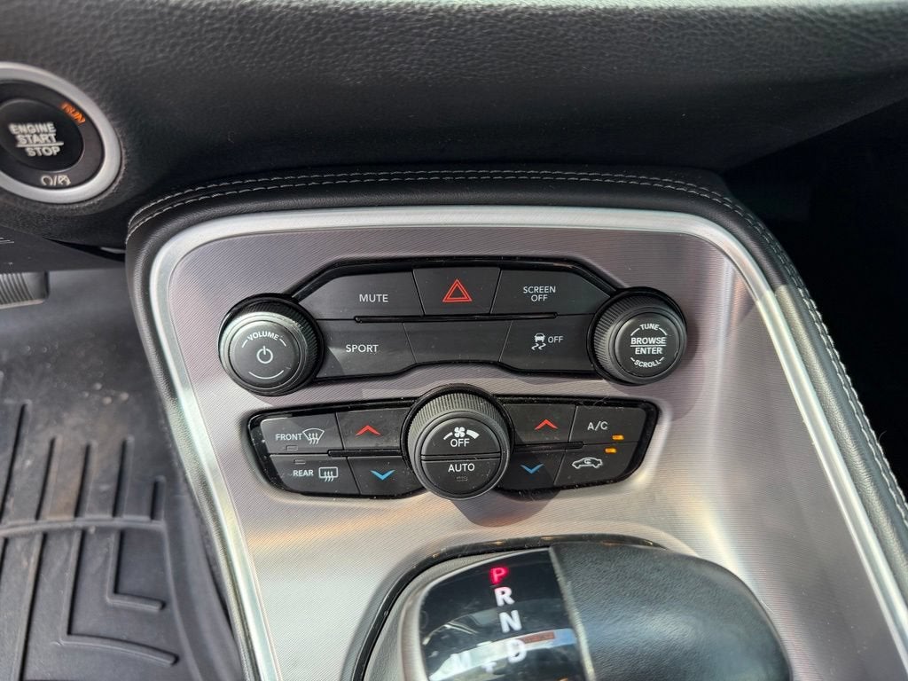 2019 Dodge Challenger SXT