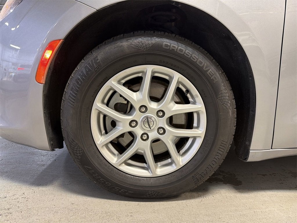 2021 Chrysler Voyager LXI