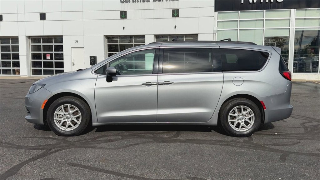2021 Chrysler Voyager LXI