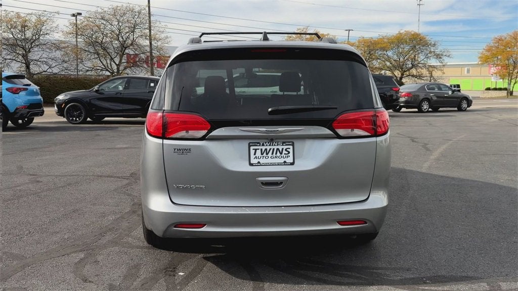 2021 Chrysler Voyager LXI