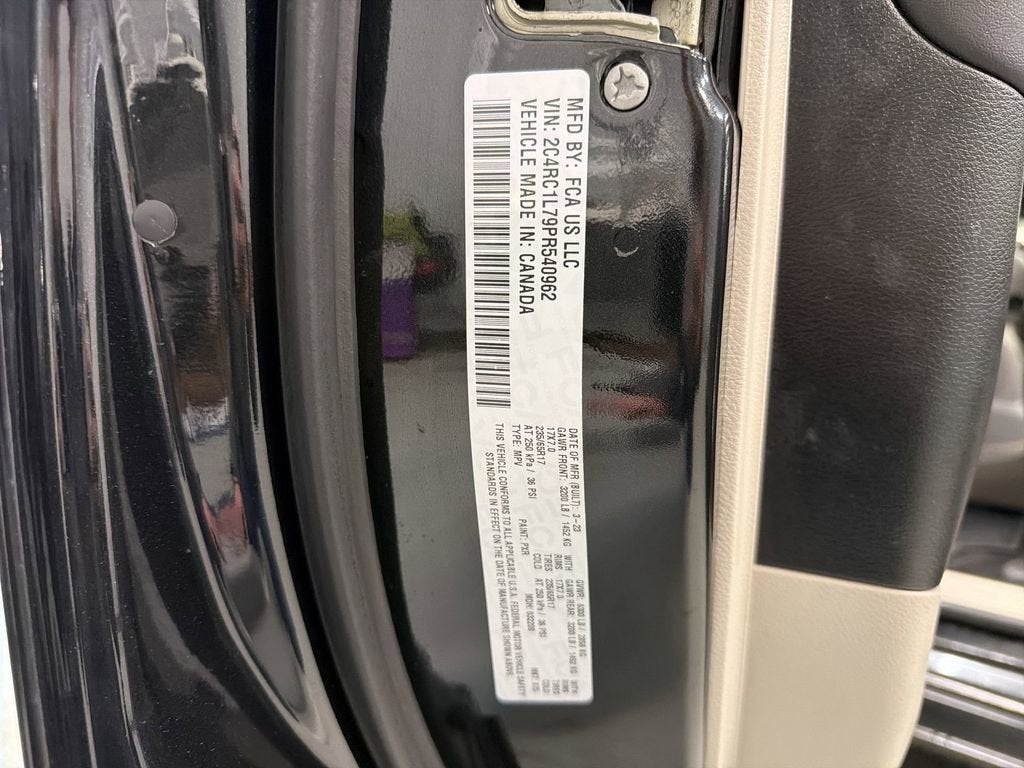 2023 Chrysler Pacifica Hybrid Touring L