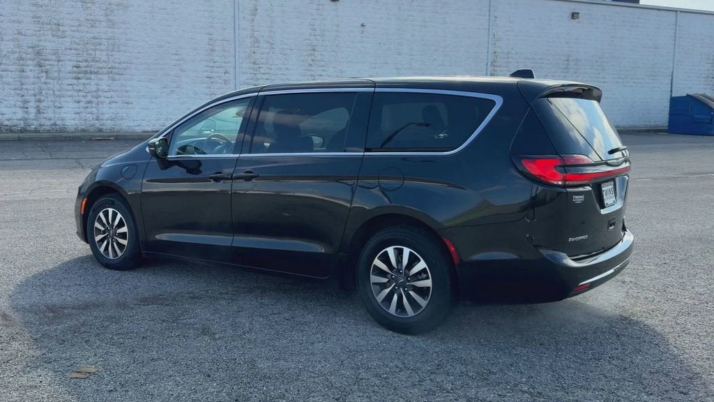 2023 Chrysler Pacifica Hybrid Touring L