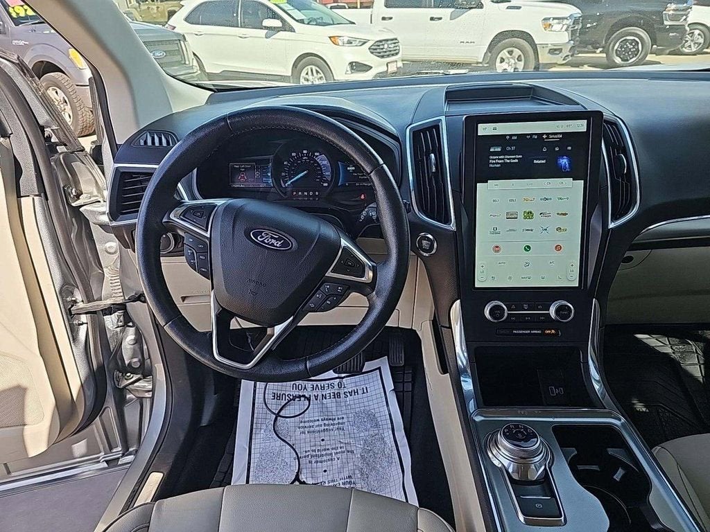 2022 Ford Edge Titanium