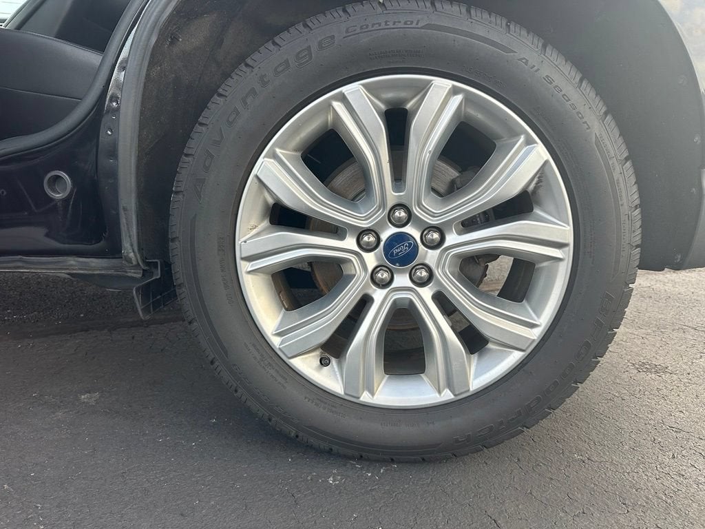 2020 Ford Edge Titanium