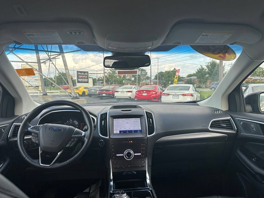 2020 Ford Edge Titanium