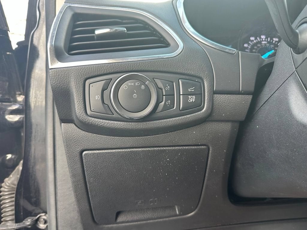 2020 Ford Edge Titanium