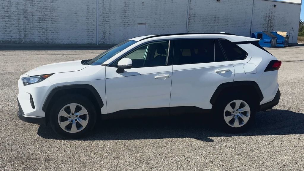 2021 Toyota RAV4 LE