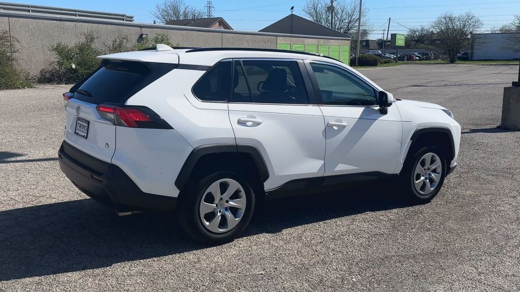 2021 Toyota RAV4 LE