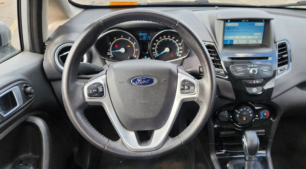 2016 Ford Fiesta SE