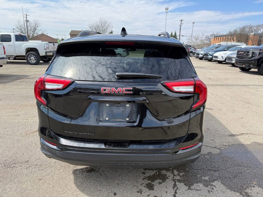 2023 GMC Terrain SLT