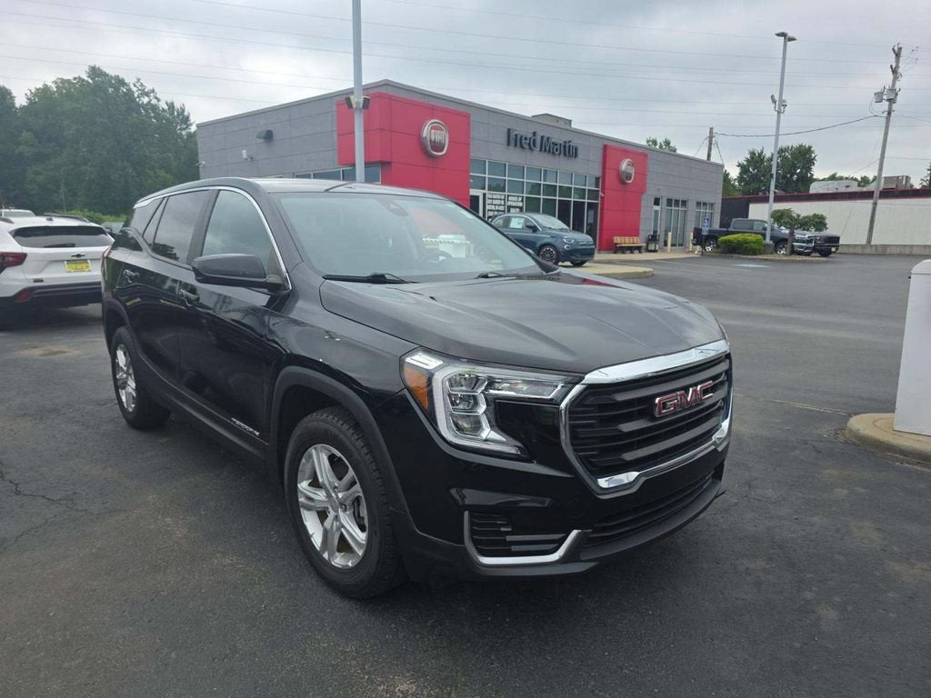 2023 GMC Terrain SLE