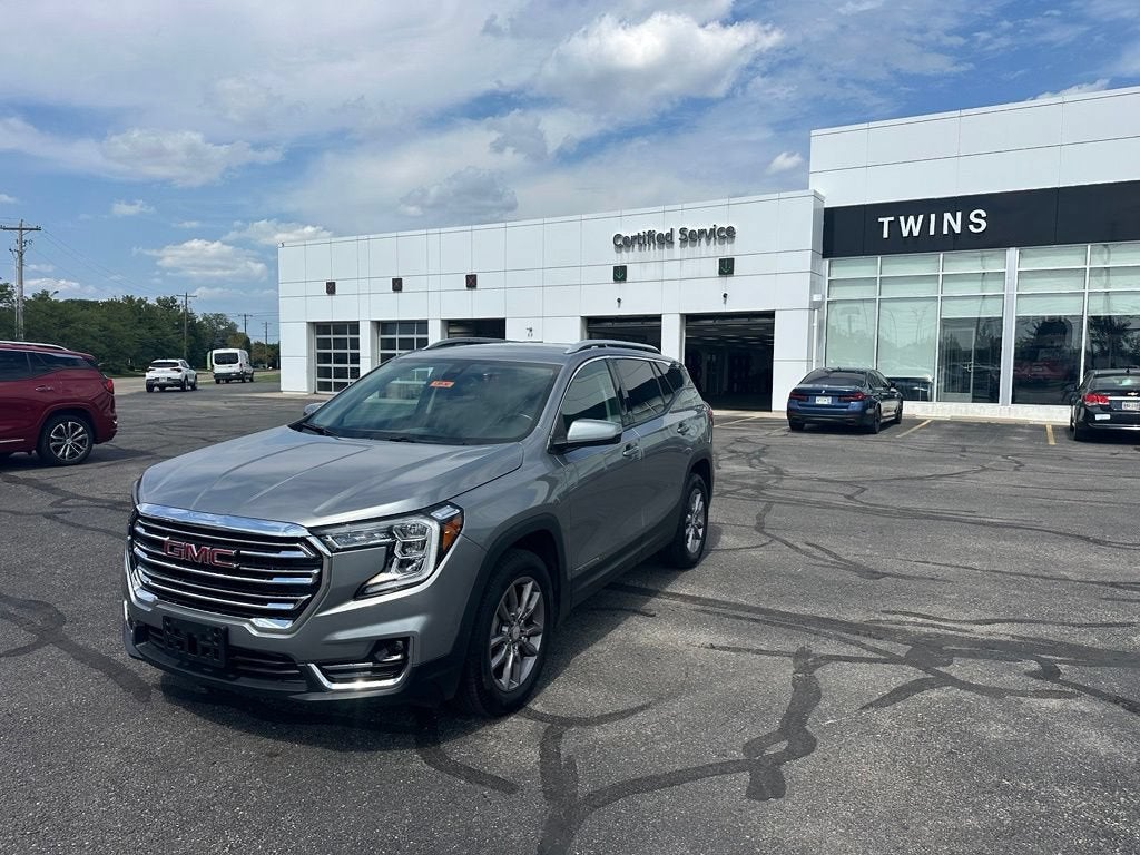 2023 GMC Terrain SLT